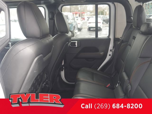 Certified 2022 Jeep Gladiator Mojave w/ Cold Weather Group image 41