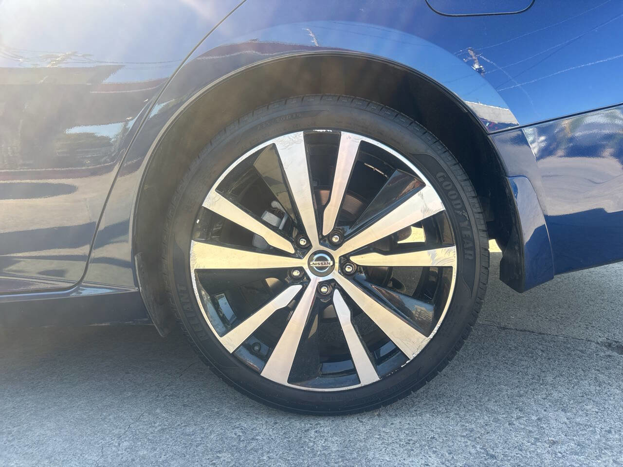 Used 2021 Nissan Altima 2.5 SR FWD image 19