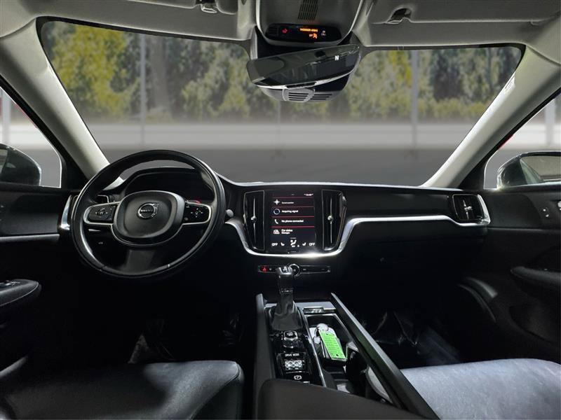 Used 2019 Volvo S60 T6 Momentum w/ Premium Package image 23