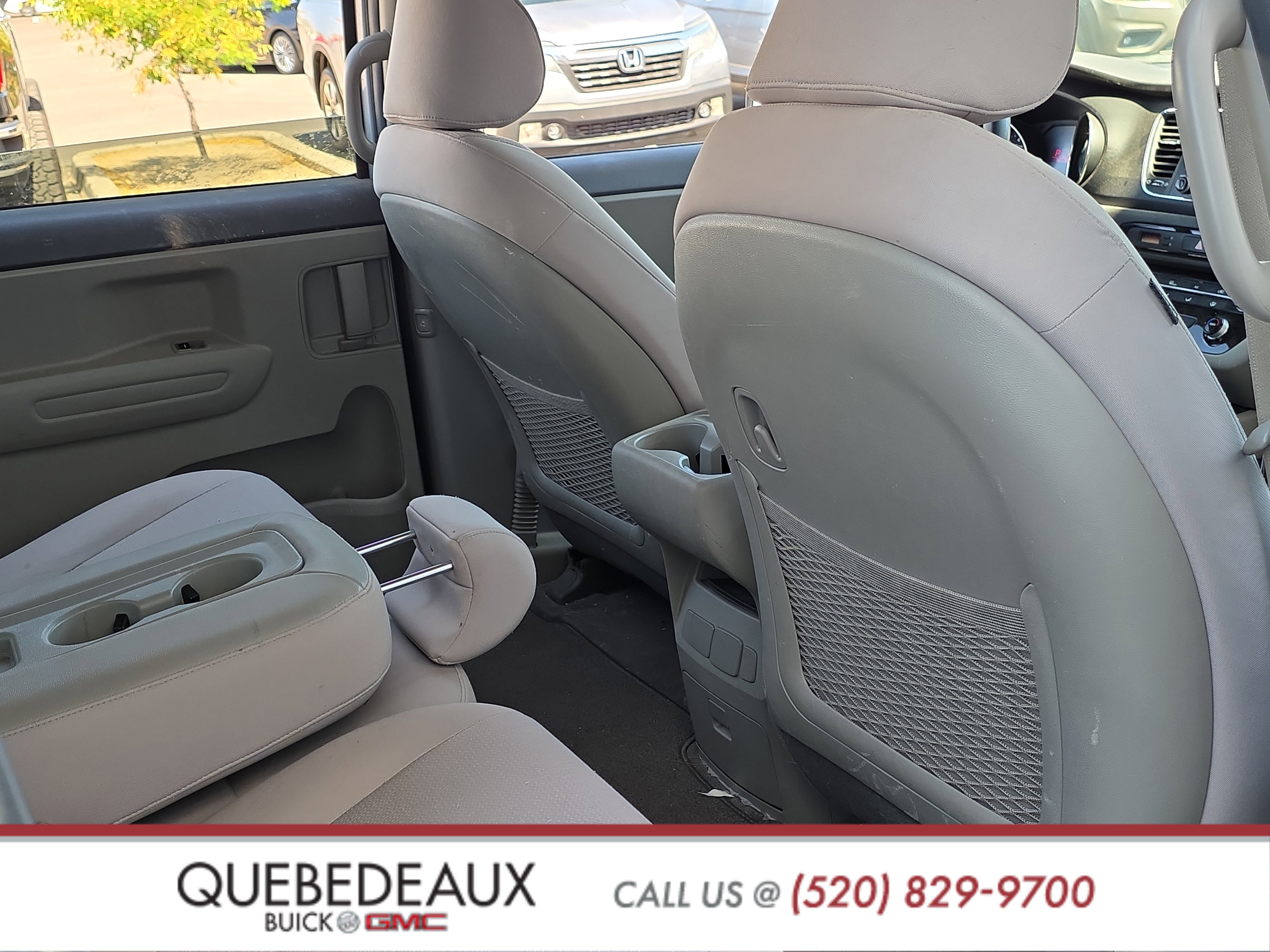 Used 2018 Kia Sedona LX image 23