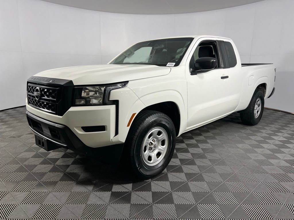 Used 2023 Nissan Frontier S image 3