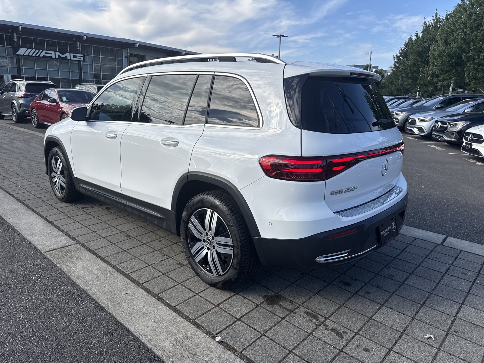 Certified 2024 Mercedes-Benz EQB 250+ image 3