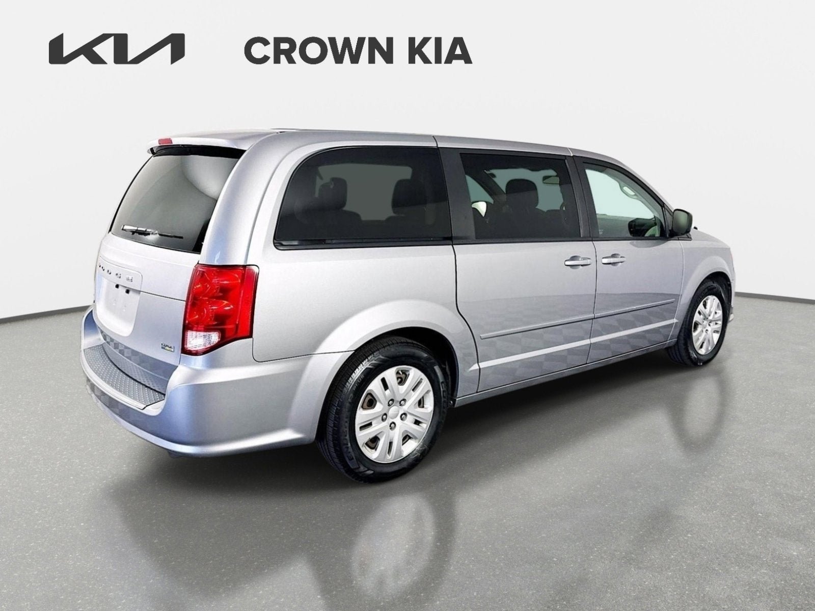 Used 2016 Dodge Grand Caravan SE w/ Quick Order Package 29E SE FWD image 5