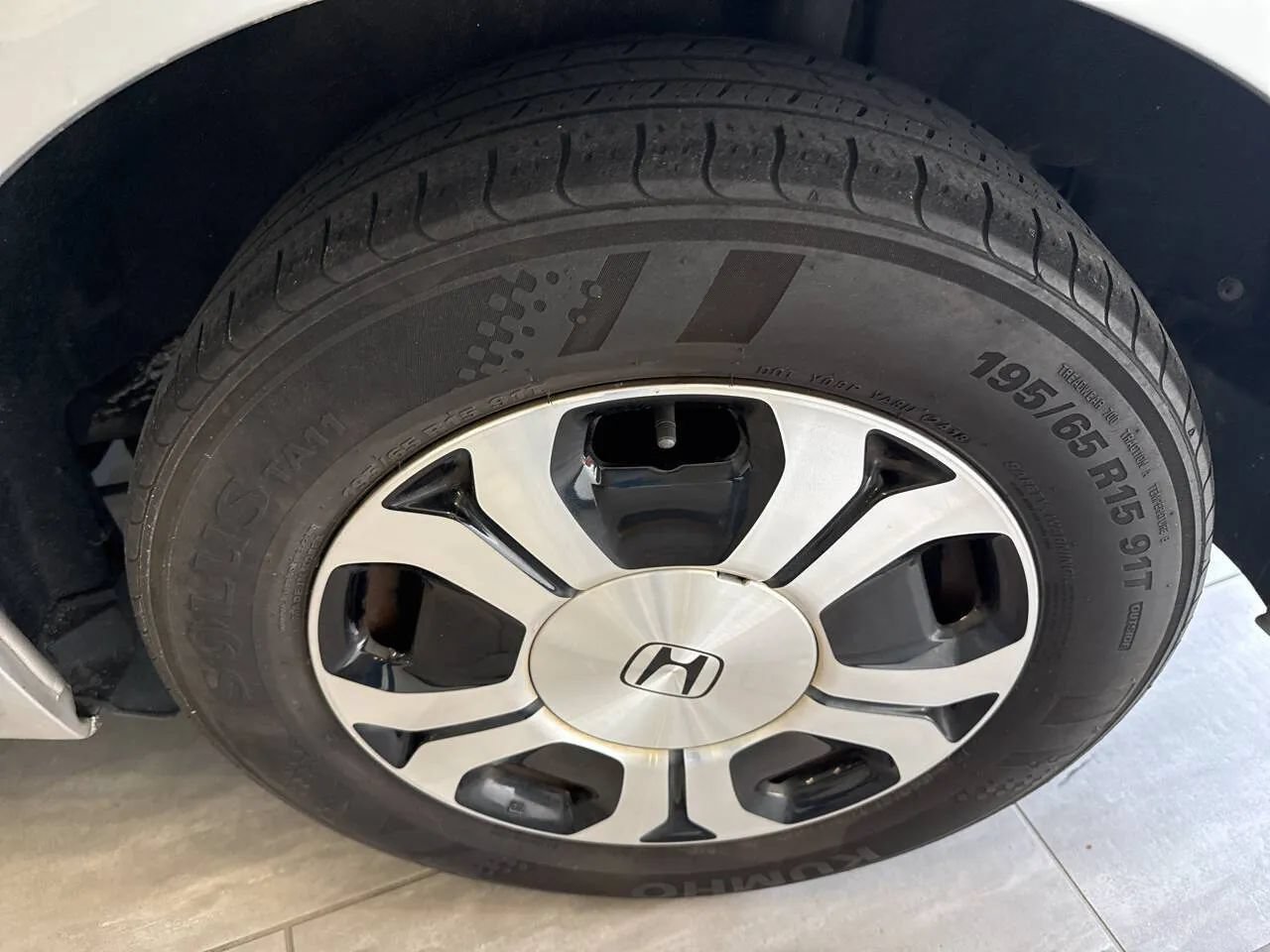 Used 2015 Honda Civic Hybrid Sedan image 45
