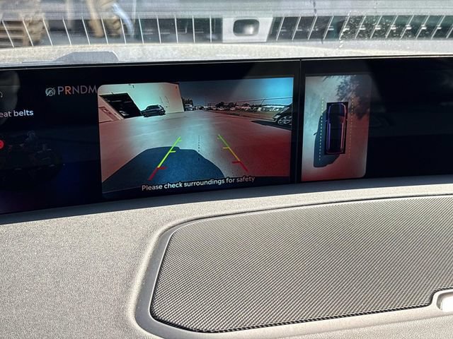 Certified 2025 Lincoln Navigator Reserve AWD/4WD image 32
