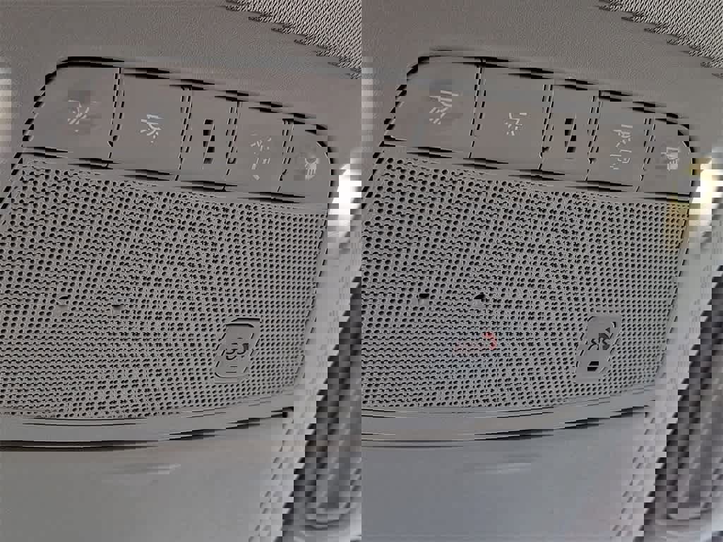 Used 2024 Nissan Armada SV image 26