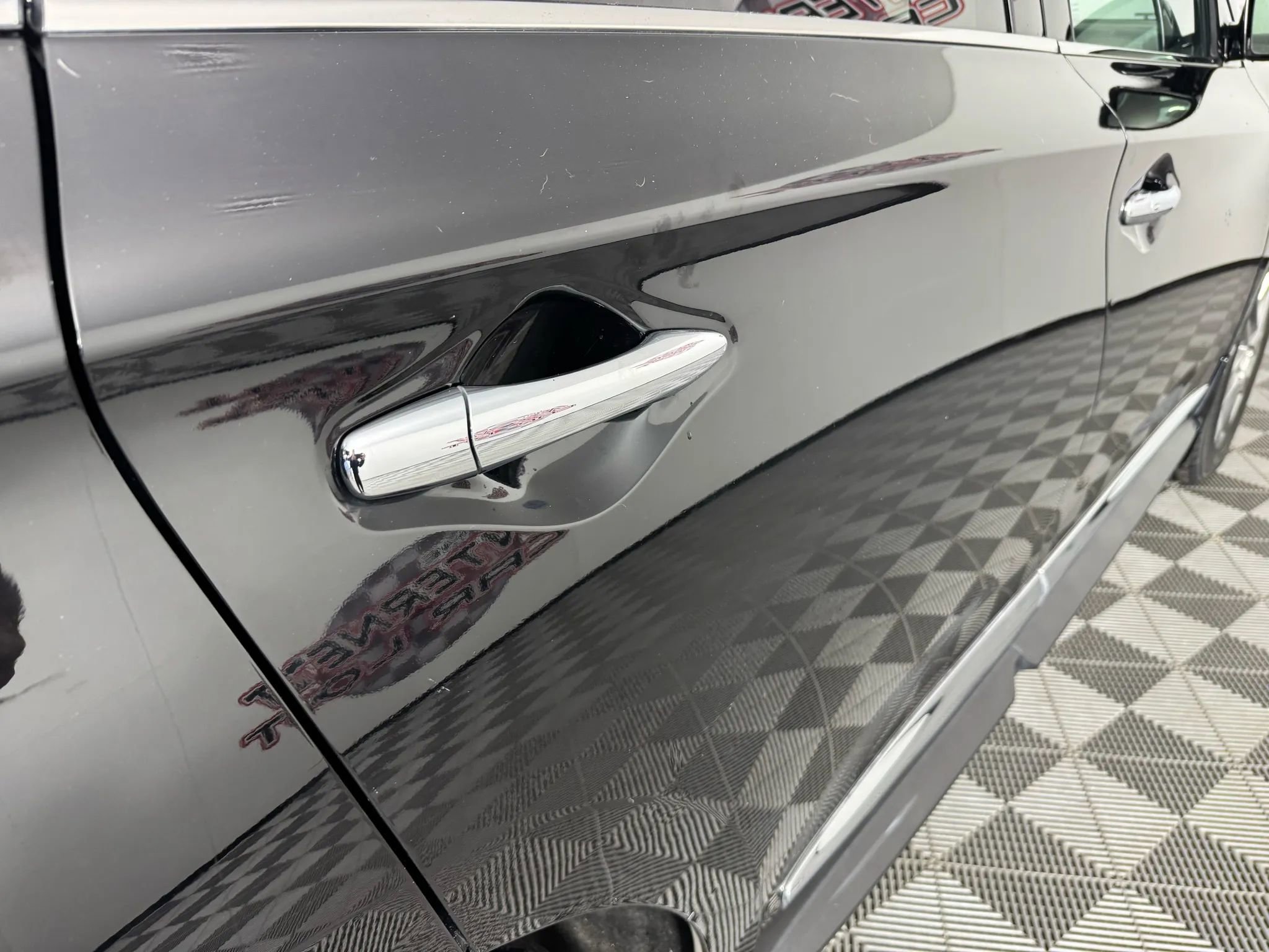 Used 2014 INFINITI QX60 AWD w/ Premium Plus Package image 30