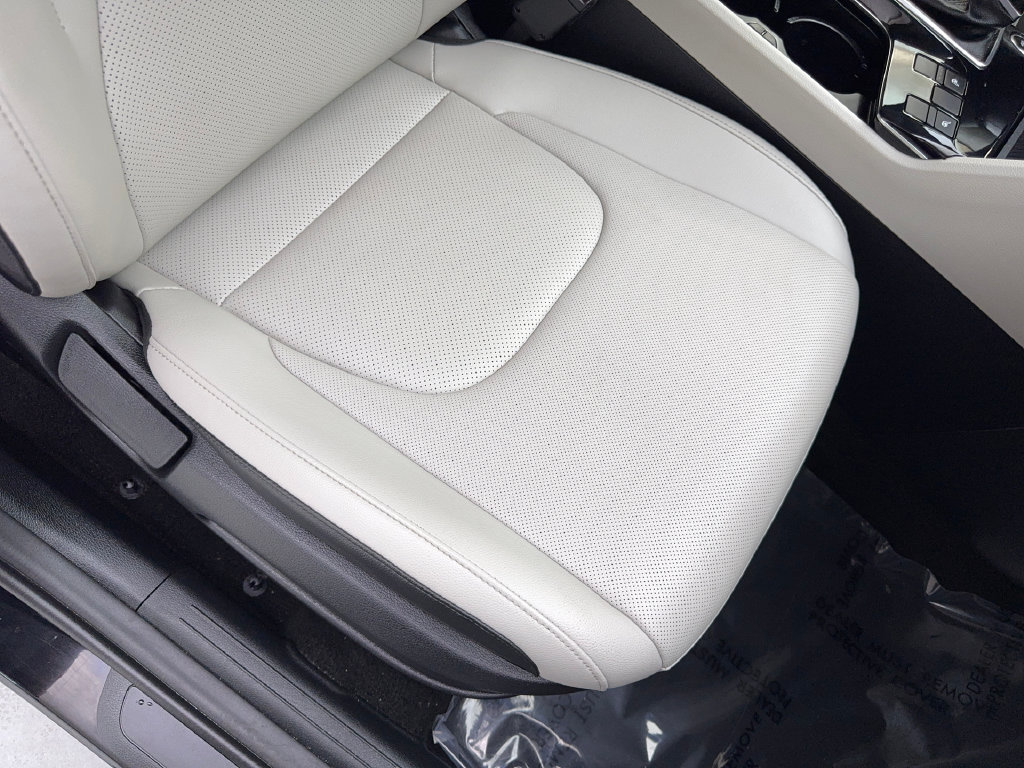 Used 2024 Kia Sportage EX FWD image 47