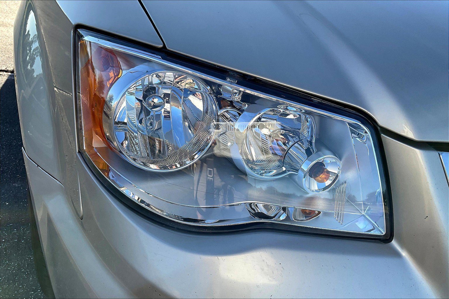 Used 2012 Chrysler Town & Country Touring w/ Entertainment Group #1 image 26