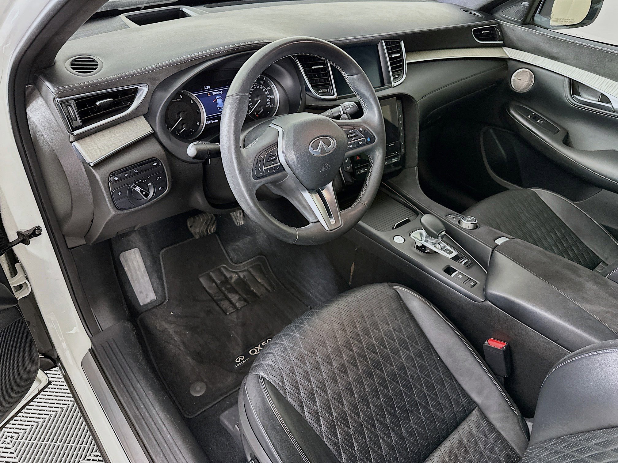 Used 2022 INFINITI QX50 Autograph image 9