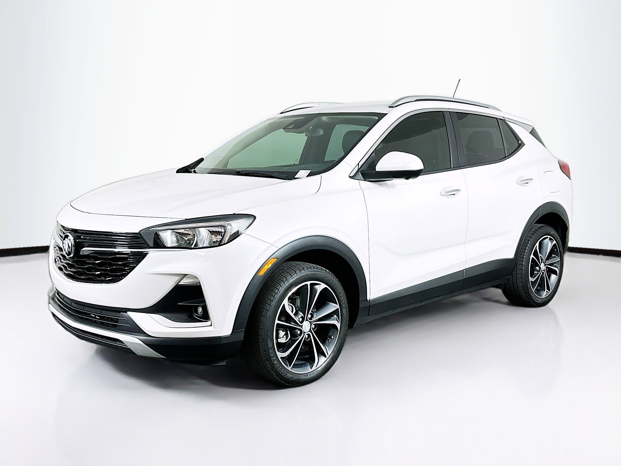 Used 2020 Buick Encore GX Select w/ Advanced Technology Package image 3