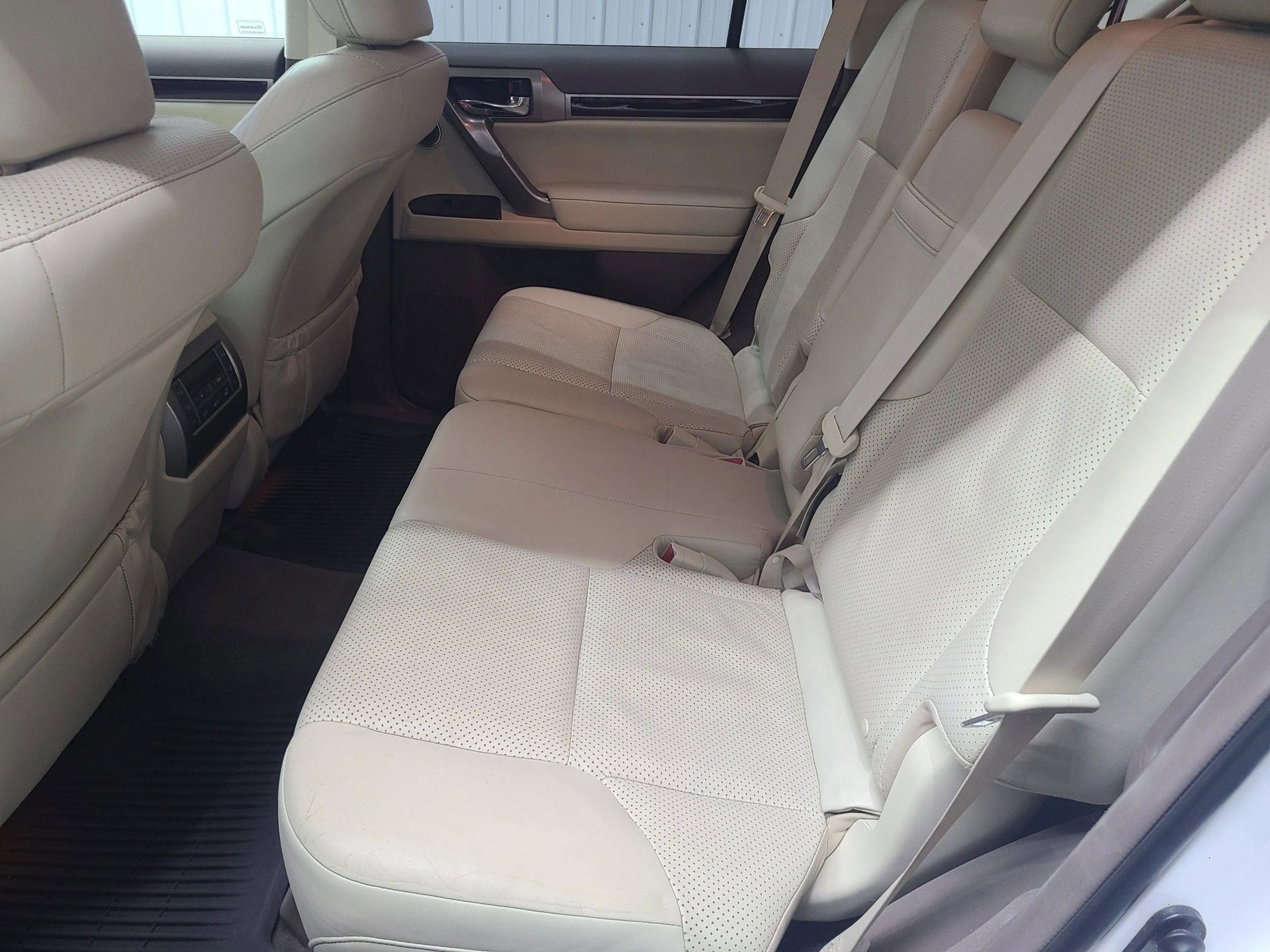 Used 2014 Lexus GX 460 Luxury image 37