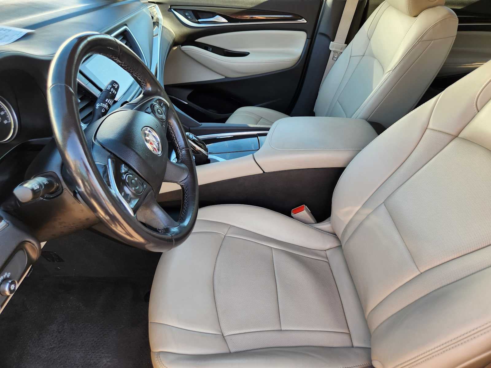 Used 2020 Buick Enclave Essence w/ Sound and Sites Package AWD/4WD image 7