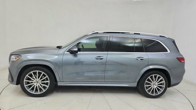Used 2025 Mercedes-Benz GLS 450 4MATIC image 4