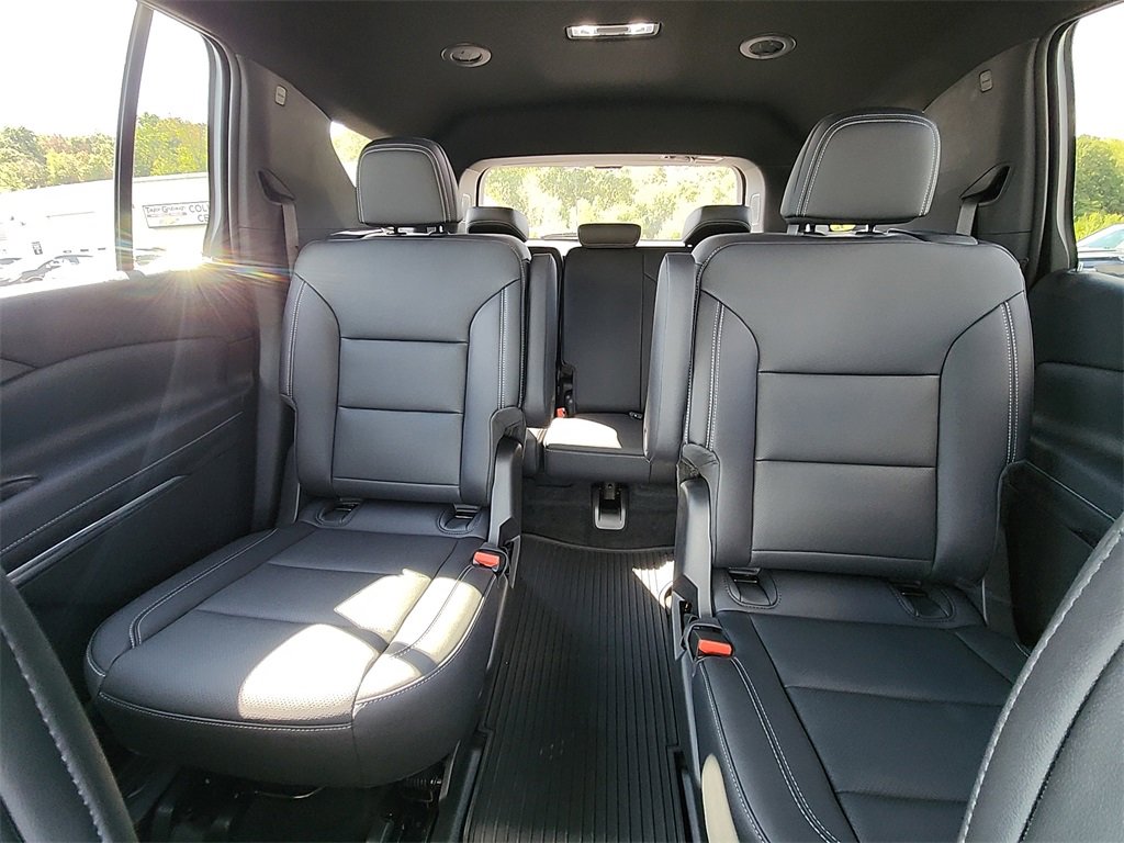 New 2026 Chevrolet Traverse LT w/ Enhanced Driving Package image 25