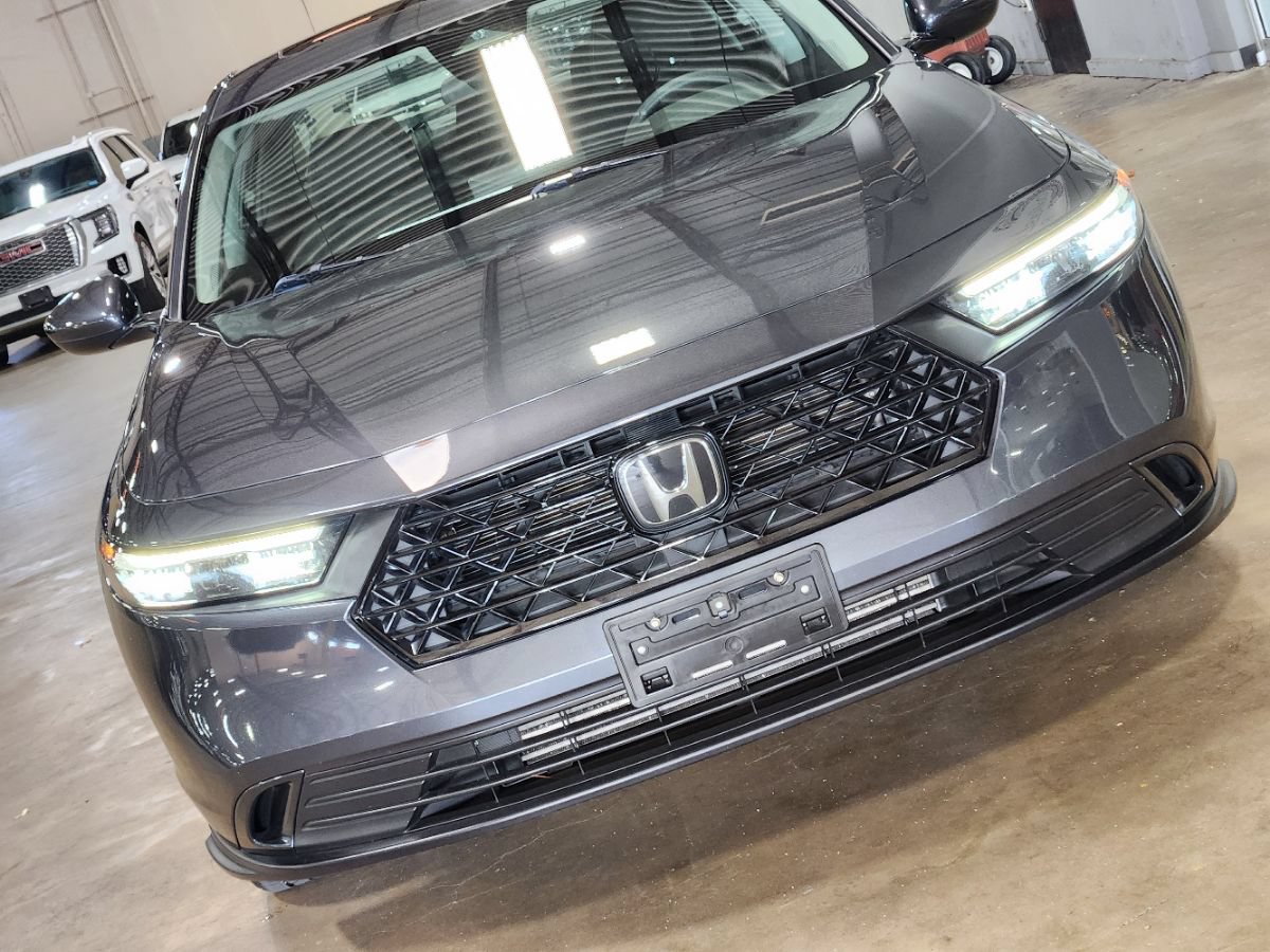Used 2023 Honda Accord EX image 16