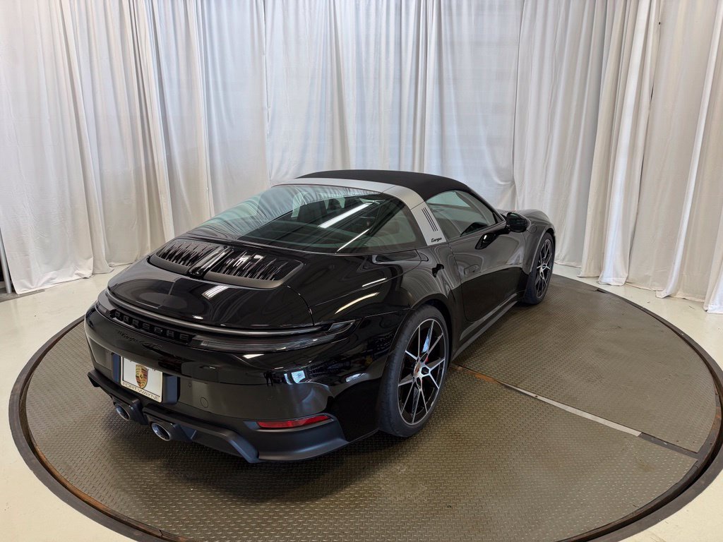 Certified 2025 Porsche 911 Targa 4 GTS AWD/4WD image 36