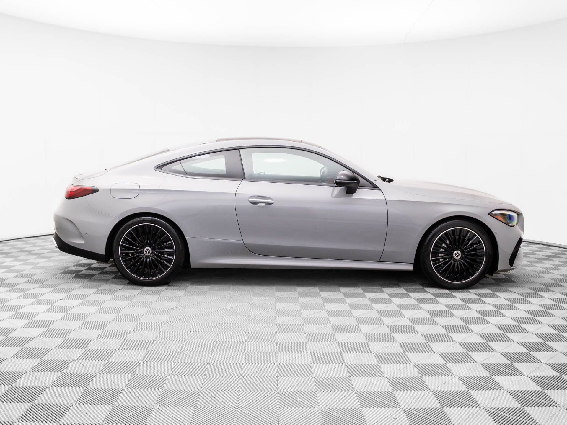 Used 2024 Mercedes-Benz CLE 300 4MATIC Coupe image 6