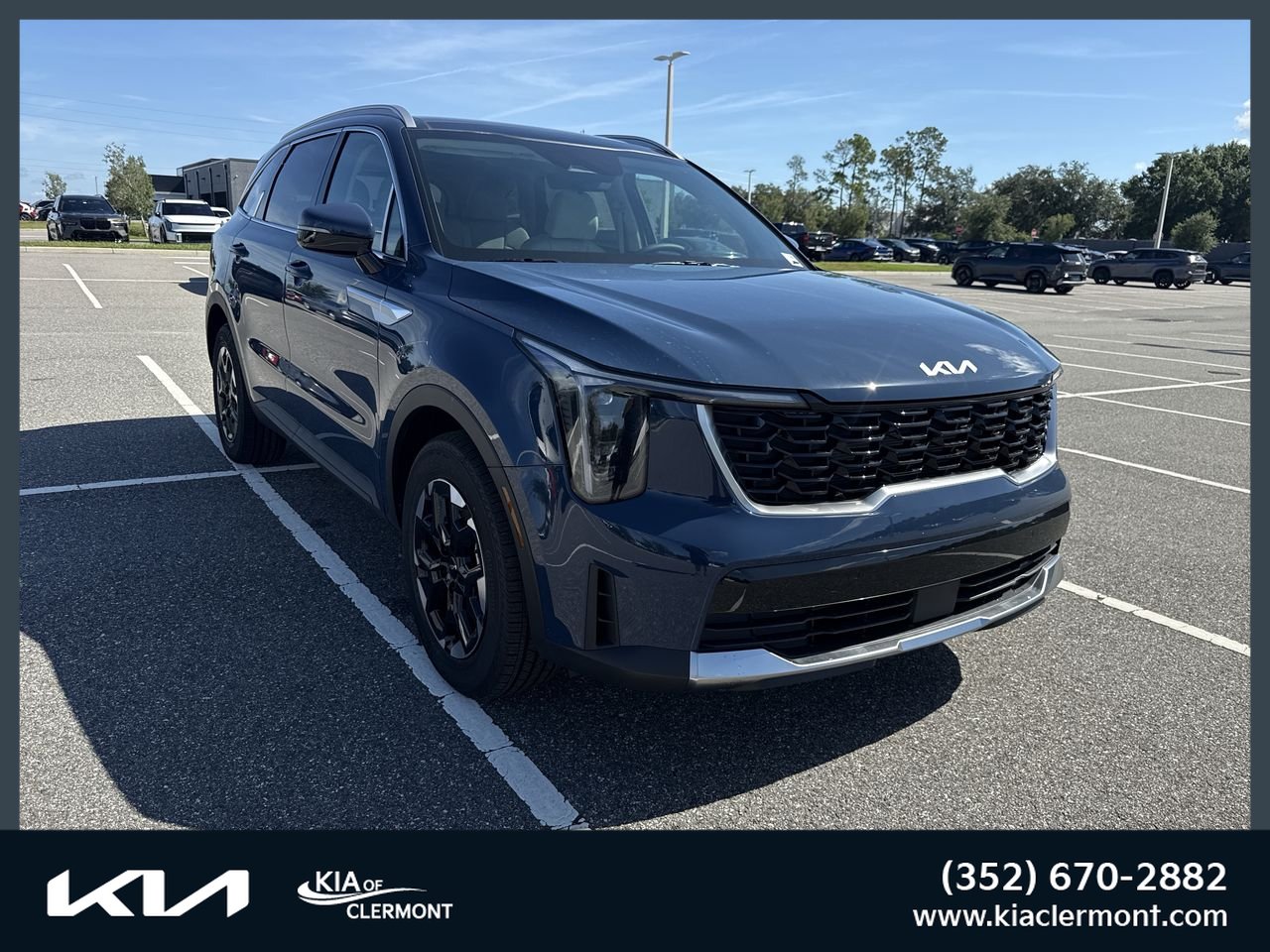 New 2026 Kia Sorento S w/ S Panoramic Sunroof Package