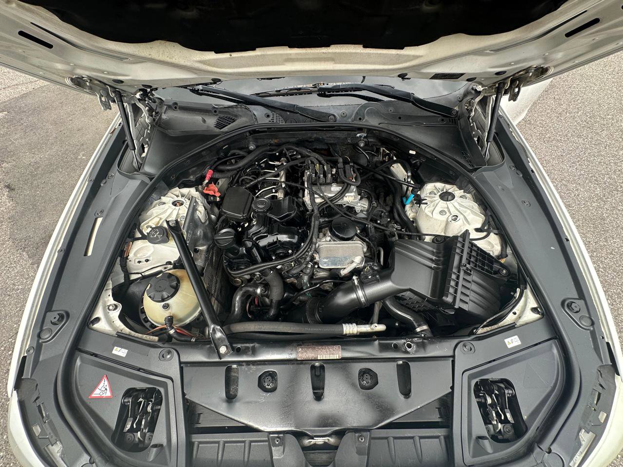 Used 2012 BMW 528i Sedan RWD image 13