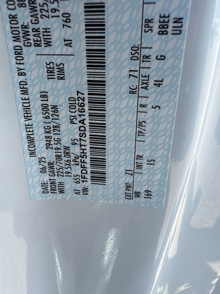 New 2025 Ford F550 4x4 Regular Cab Super Duty image 30