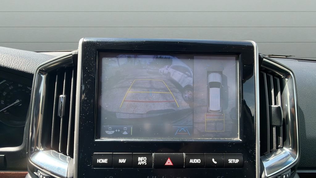 Used 2016 Toyota Land Cruiser w/ Four Season Floor Mat Package AWD/4WD image 29