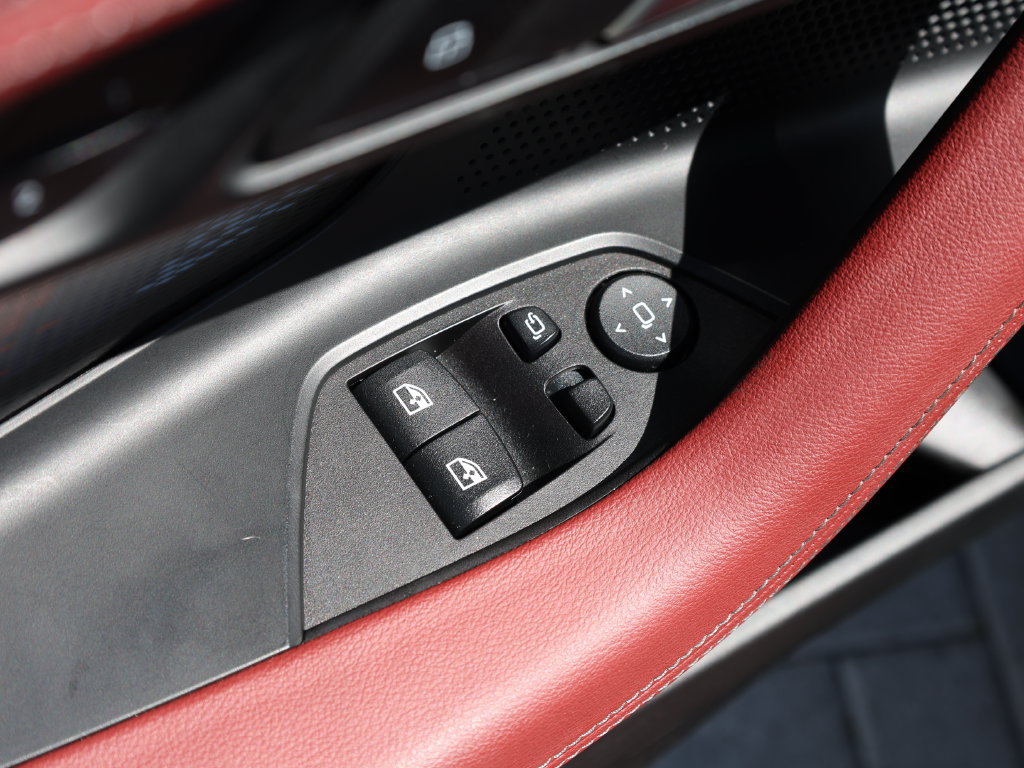 Used 2024 BMW 230i Coupe w/ Premium Package RWD image 11