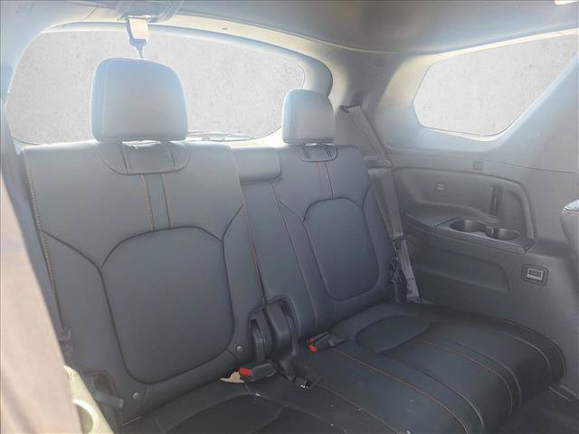 Used 2023 Honda Pilot TrailSport image 18