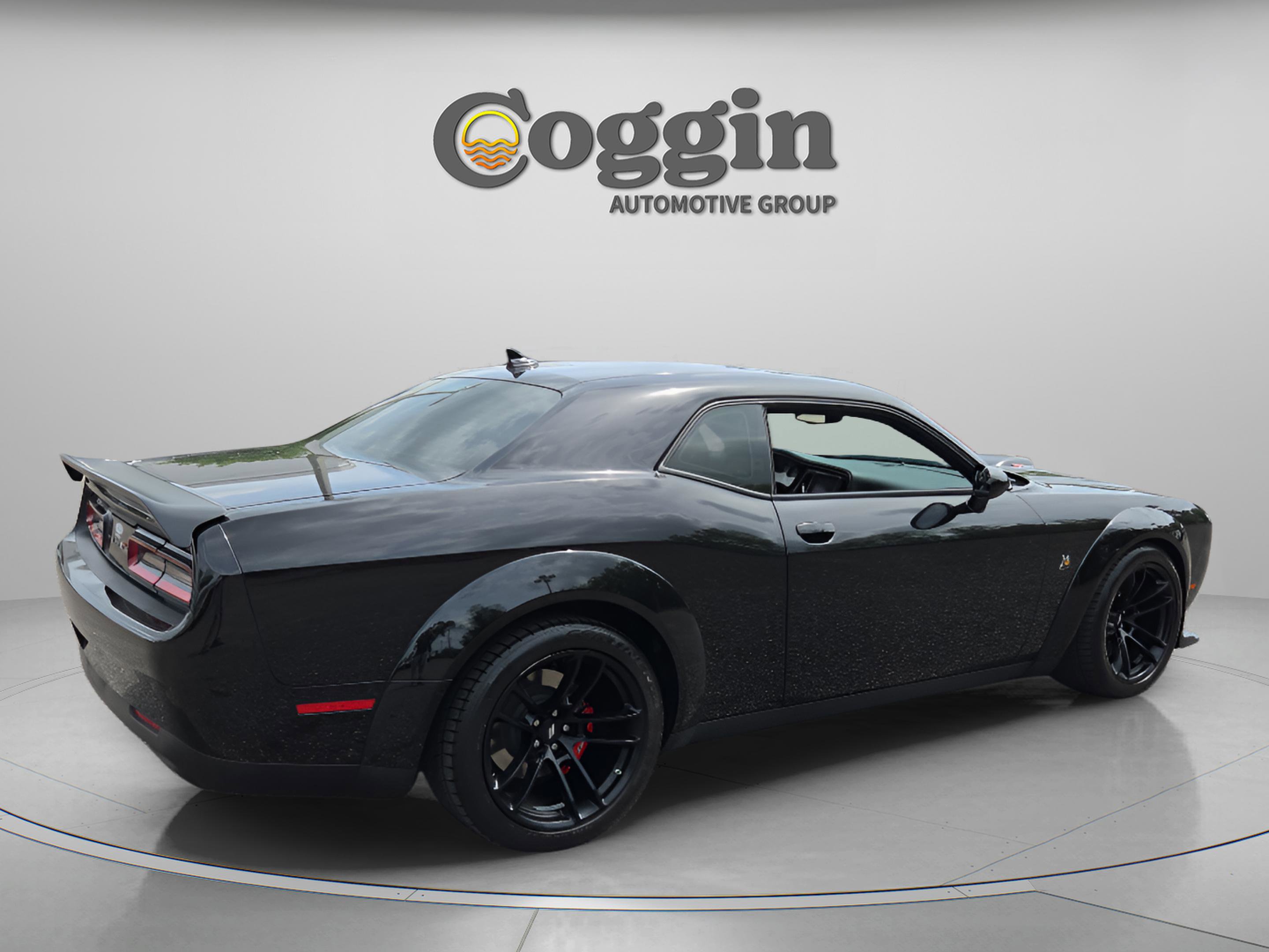Used 2021 Dodge Challenger R/T Scat Pack RWD image 5