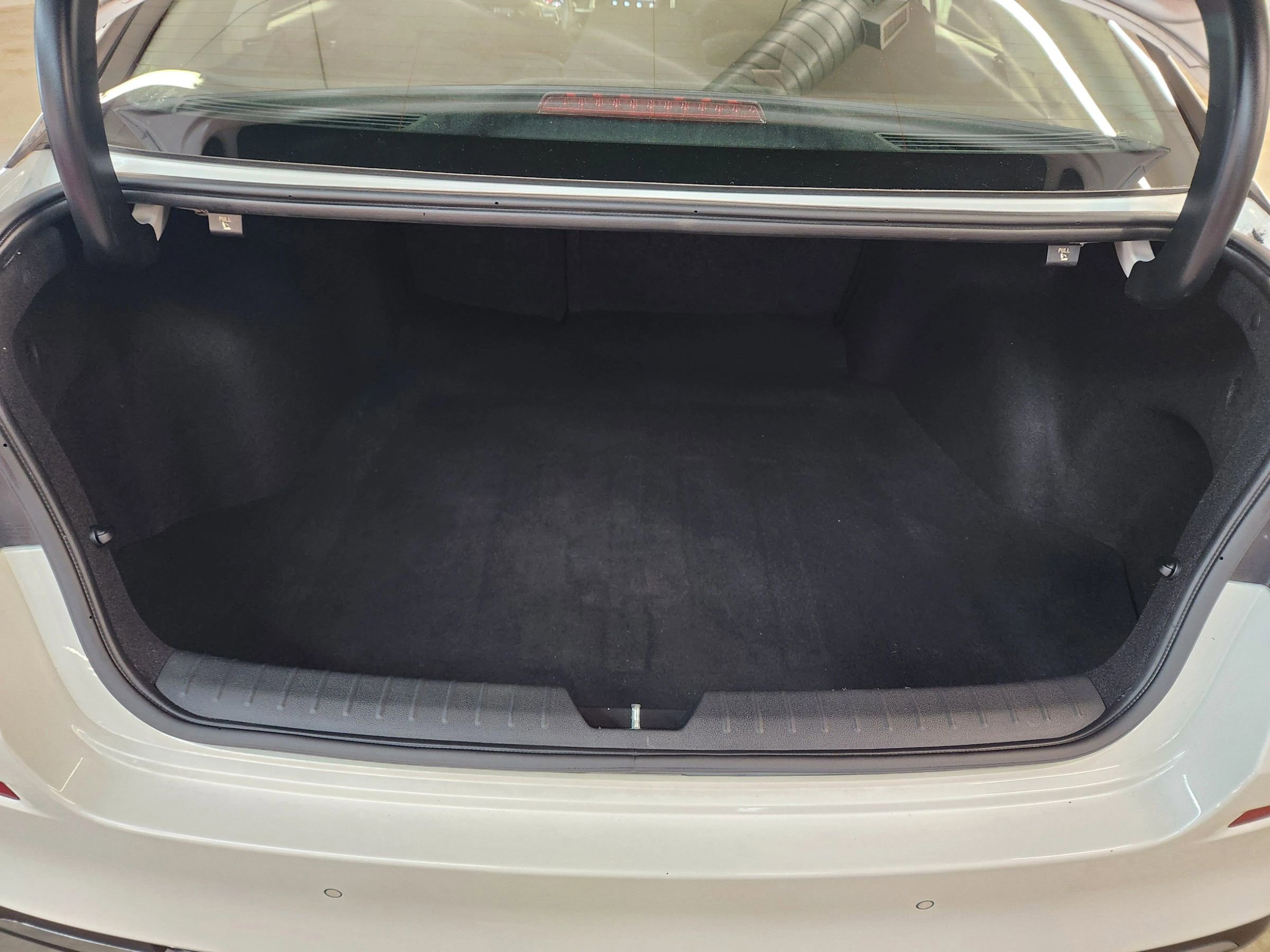 Used 2020 Kia Optima LX image 33
