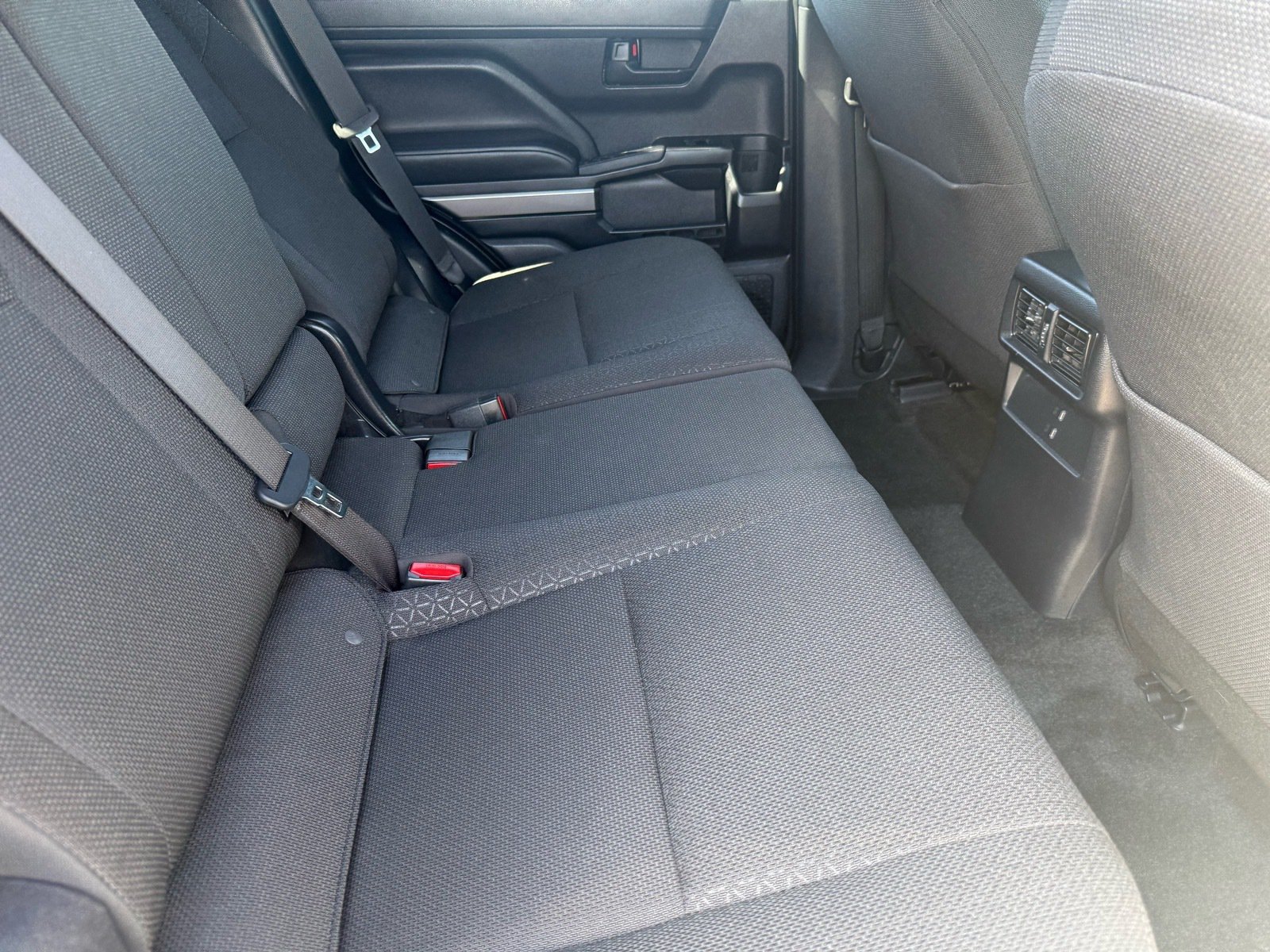 Used 2025 Toyota 4Runner SR5 RWD image 28