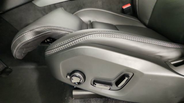 New 2026 Volvo XC90 T8 Ultra w/ Protection Package AWD/4WD image 14