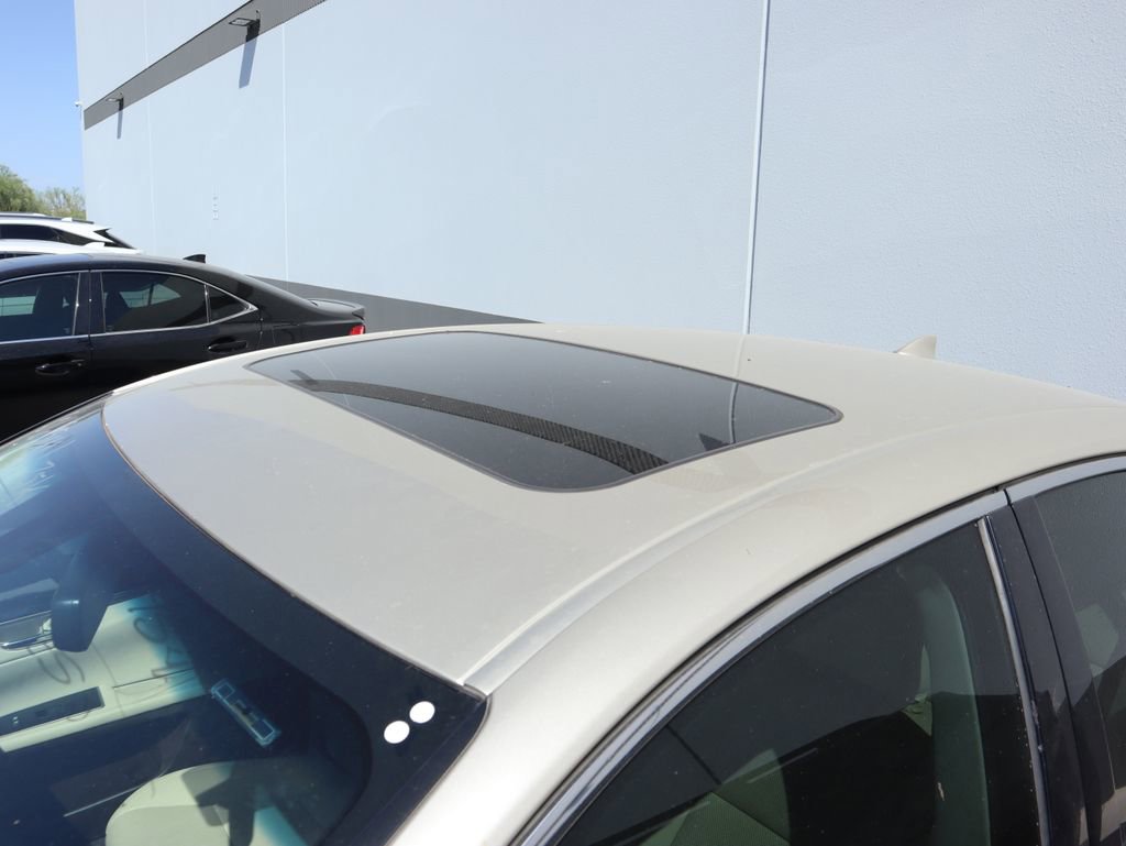 Used 2016 Lexus ES 350 w/ Accessory Package 2 FWD image 5