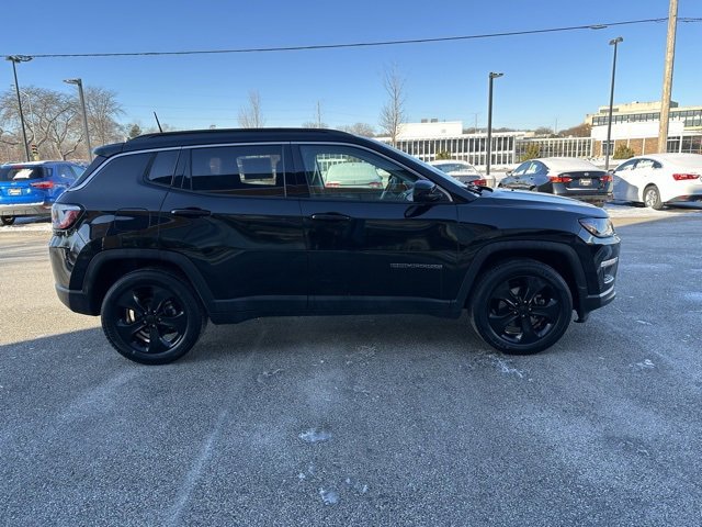 Used 2018 Jeep Compass Latitude w/ Safe & Security Group image 5
