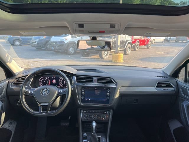 Used 2019 Volkswagen Tiguan SEL AWD/4WD image 10