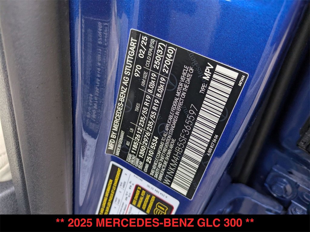 Used 2025 Mercedes-Benz GLC 300 GLC 300 image 36
