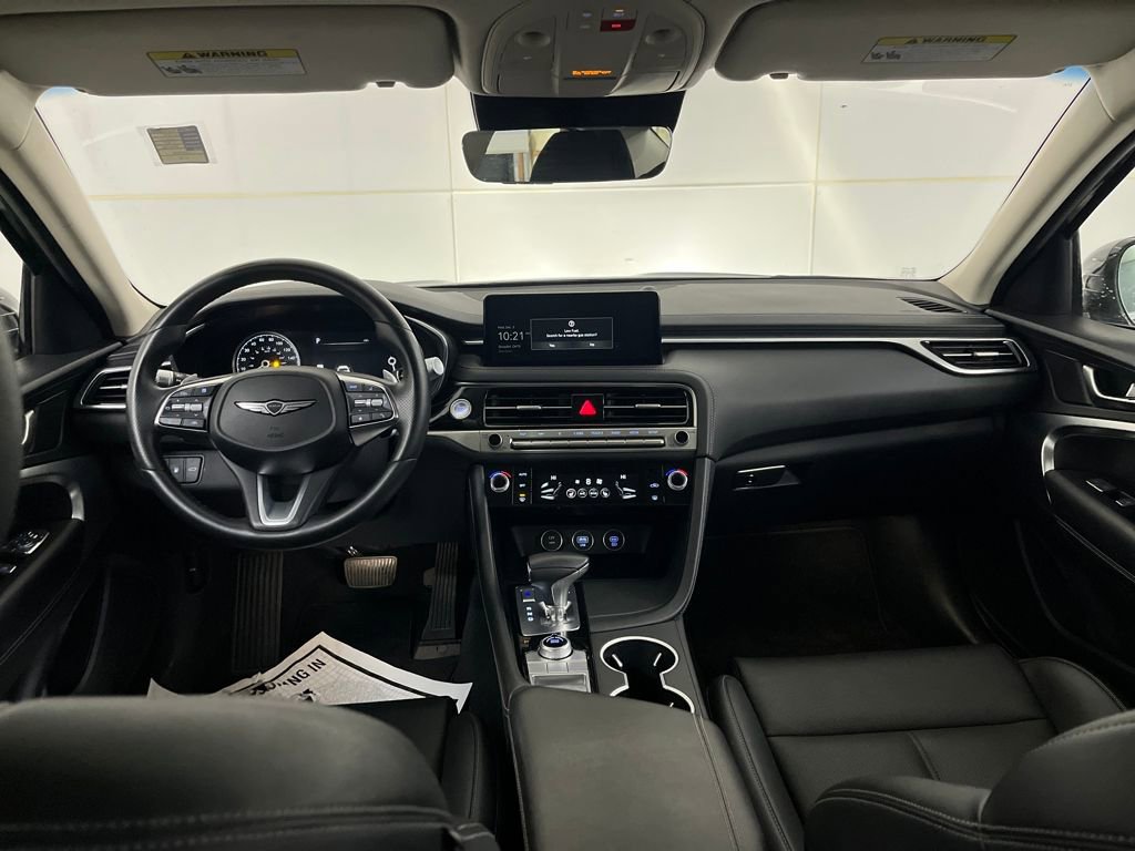 Used 2025 Genesis G70 2.5T image 31