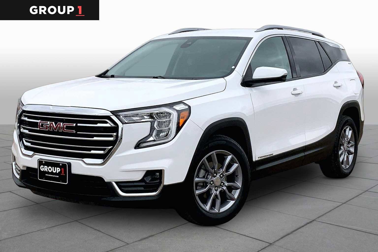 Used 2022 GMC Terrain SLT FWD image 1