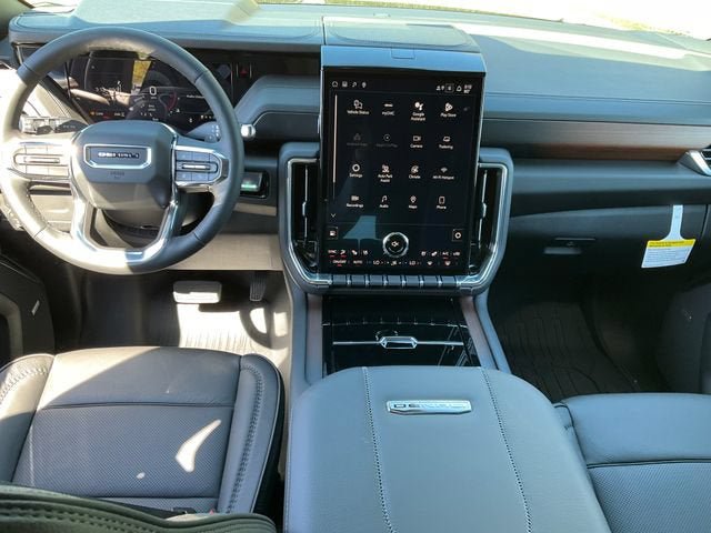 New 2026 GMC Yukon Denali w/ Sun & Power Step Package AWD/4WD image 14