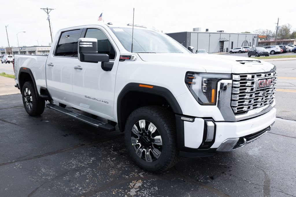 New 2026 GMC Sierra 2500 Denali w/ Technology Package AWD/4WD image 6