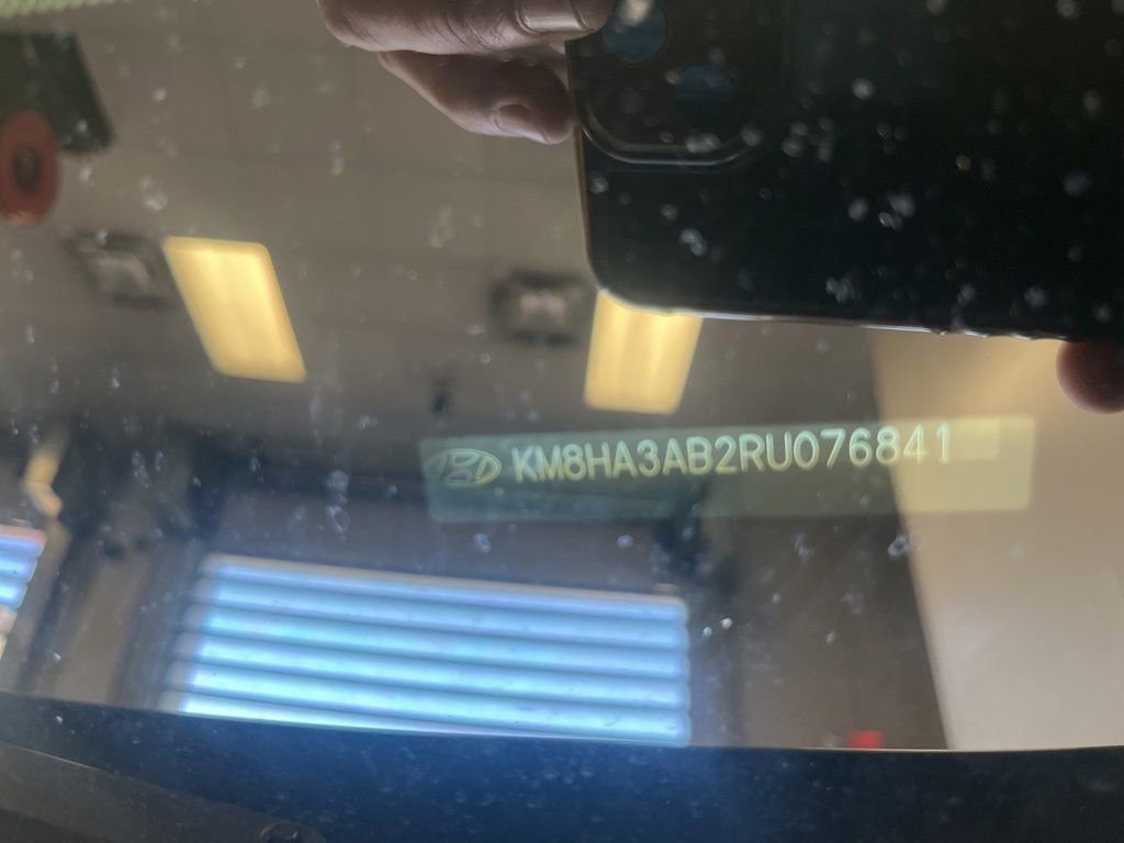 Used 2024 Hyundai Kona SE image 6