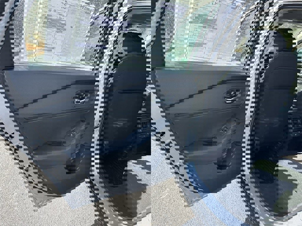 New 2025 Honda Accord SE image 19