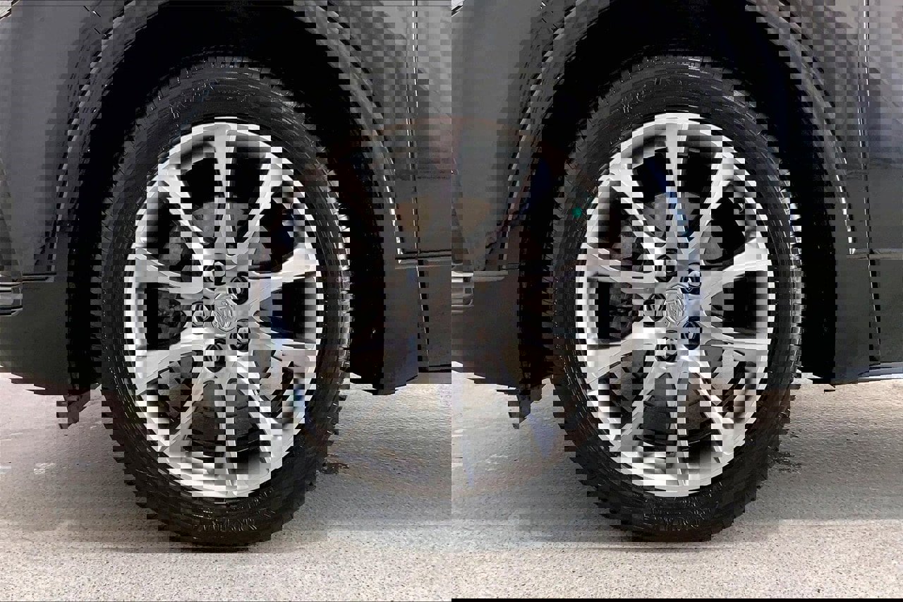 Used 2020 Buick Envision Essence w/ Experience Buick Package image 8