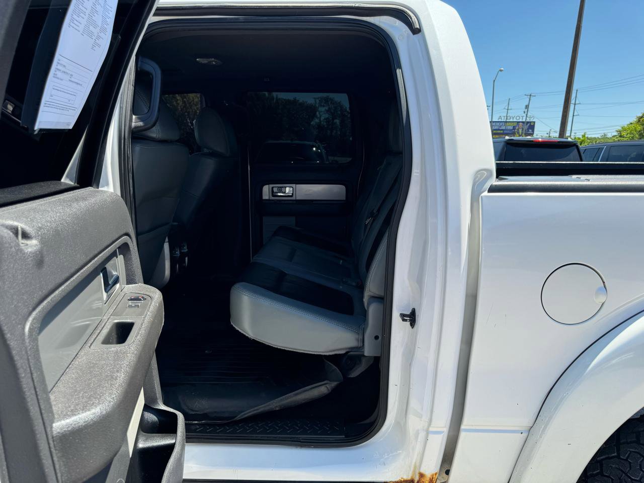 Used 2011 Ford F150 Lariat Limited AWD/4WD image 11