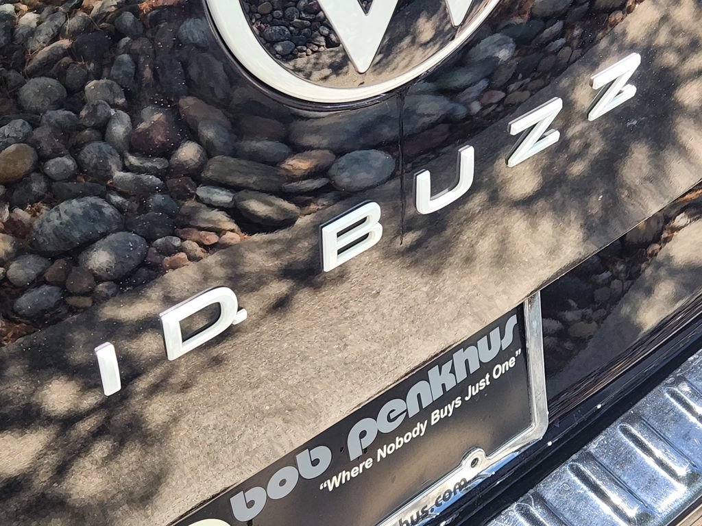 New 2025 Volkswagen ID. Buzz Pro S RWD image 31