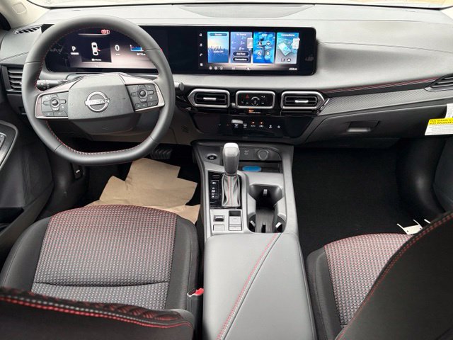 New 2027 Nissan Sentra SR w/ Floor Mat Package FWD image 32
