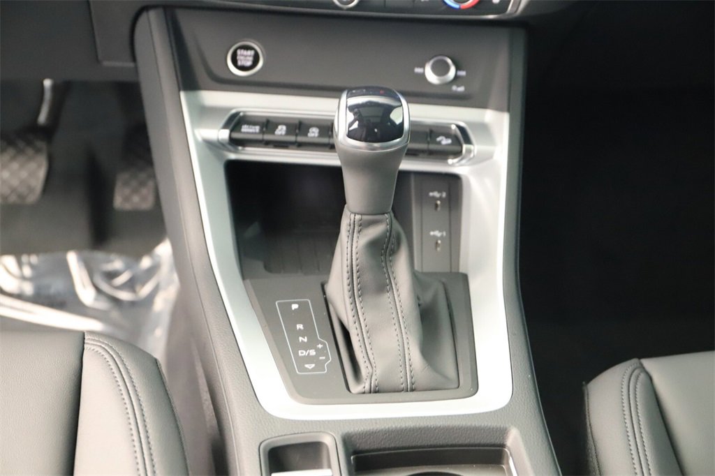 New 2025 Audi Q3 2.0T Premium image 21