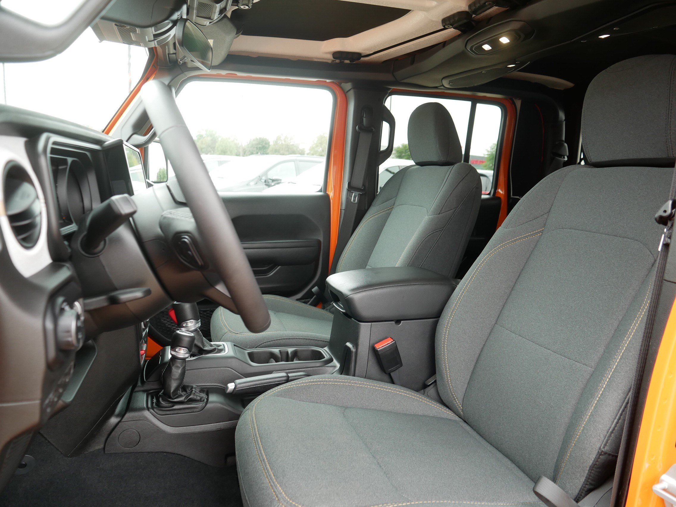 Used 2025 Jeep Gladiator Mojave AWD/4WD image 35
