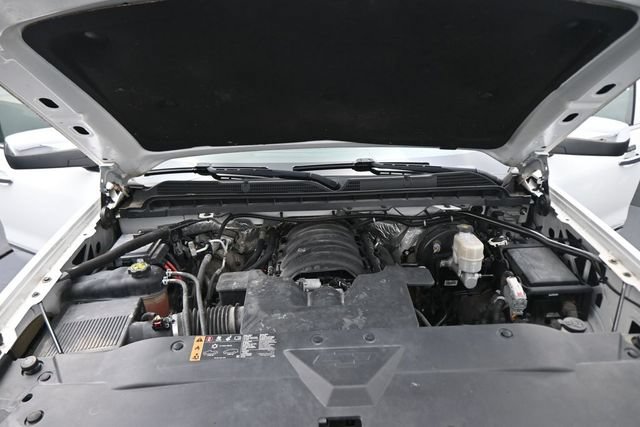 Used 2018 Chevrolet Silverado 1500 LTZ Z71 w/ LTZ Plus Package AWD/4WD image 12