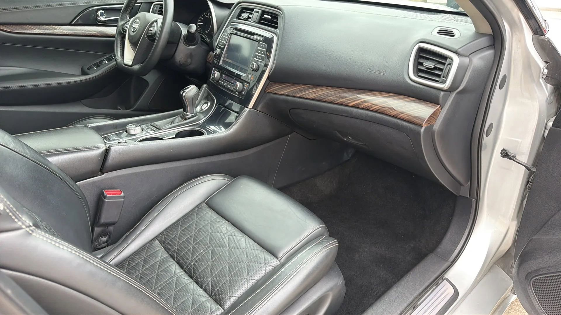 Used 2018 Nissan Maxima Platinum image 54
